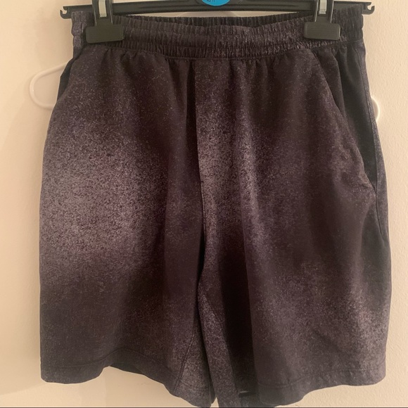 Lululemon Men’s Running Shorts Gray Space Speckled Design 7” Inseam - Picture 1 of 4